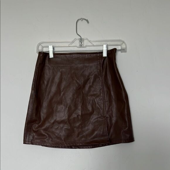 Kendall & Kylie Faux Leather Mini Skirt Brown High Rise Edgy XS - Picture 1 of 5